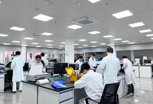 江西電子信息產(chǎn)業(yè) 2000億產(chǎn)值鑄就萬(wàn)億脊梁